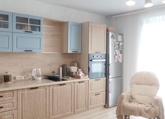 Продам 2-комнатную квартиру, 41 м2, посёлок Западный, Изумрудная улица, 2