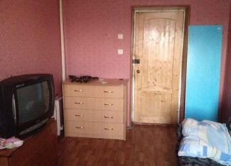 Продаю комнату, 11.4 м2, Екатеринбург, Братская улица, 12, Братская улица