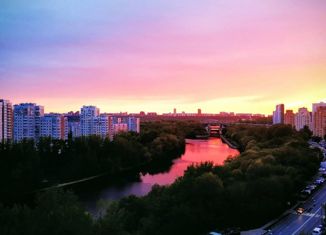 Продаю однокомнатную квартиру, 38 м2, Москва, улица Демьяна Бедного, 2к5, метро Народное Ополчение