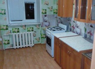 Продаю 4-комнатную квартиру, 74.7 м2, Бузулук, улица Шевченко, 78