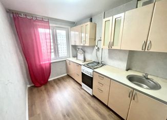 Продается 3-комнатная квартира, 60 м2, Нижний Новгород, улица Минеева, 33, улица Минеева