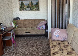 Продаю 1-комнатную квартиру, 30.2 м2, Магнитогорск, улица Бориса Ручьева, 3А