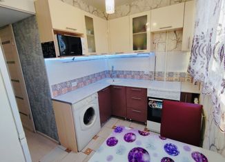 Продается 3-ком. квартира, 60.5 м2, Санкт-Петербург, Лужская улица, 14к1, Лужская улица