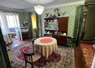Продам 3-комнатную квартиру, 55.3 м2, Лениногорск, проспект Шашина, 35