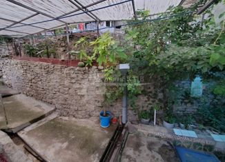 Продам четырехкомнатную квартиру, 98 м2, Кисловодск, улица Чкалова, 74