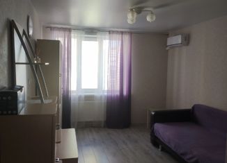 Продается 1-комнатная квартира, 37 м2, Самара, метро Спортивная, Революционная улица, 101Г