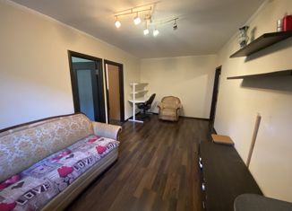 Продажа 3-ком. квартиры, 49.6 м2, Нижний Новгород, улица Адмирала Васюнина, 12к2, 4-й Нагорный микрорайон