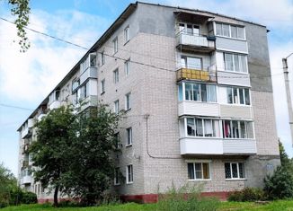 Продаю 1-ком. квартиру, 31.9 м2, посёлок городского типа Редкино, проспект Химиков, 41