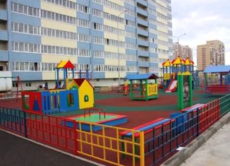 Продаю 2-комнатную квартиру, 37.42 м2, Краснодар, Российская улица, 267к4, ЖК Оникс