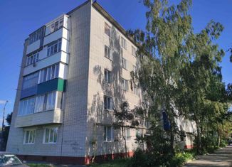 Продажа 3-комнатной квартиры, 54 м2, Карачев, улица Ленина, 28
