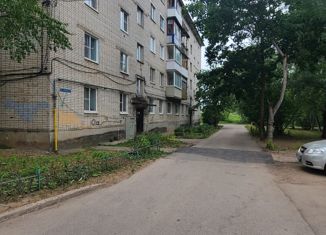 Продажа трехкомнатной квартиры, 56.8 м2, поселок городского типа Панковка, Пионерская улица, 7