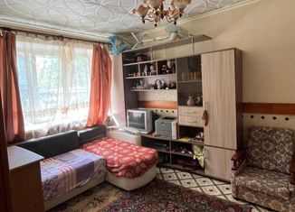 Продам 2-ком. квартиру, 50 м2, Лесосибирск, улица Карла Маркса, 1