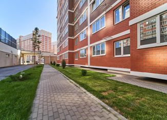 Продается 1-ком. квартира, 29.9 м2, Краснодар, улица Западный Обход, 45, ЖК Грани