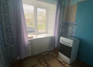 Продается комната, 25 м2, поселок городского типа Камские Поляны, 2-й микрорайон, 32