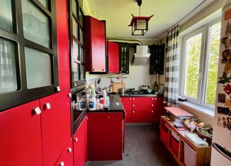 Продается трехкомнатная квартира, 64 м2, Москва, Севанская улица, 17, Севанская улица