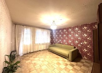 Продается 2-комнатная квартира, 46 м2, Санкт-Петербург, улица Есенина, 18к1, метро Проспект Просвещения