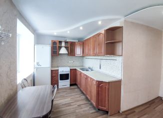 Продается 3-комнатная квартира, 60 м2, Хабаровский край, Центральная улица, 35