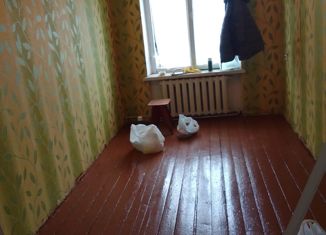 Продажа двухкомнатной квартиры, 43.8 м2, Луга, проспект Урицкого, 58