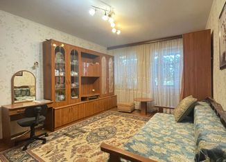 Продаю трехкомнатную квартиру, 52.7 м2, поселок городского типа Афипский, улица Ленина, 121