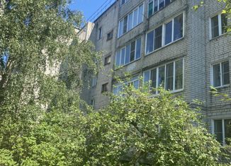 Продажа 2-комнатной квартиры, 52 м2, посёлок городского типа Городищи, Советская улица, 38