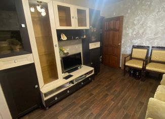 Продам 2-комнатную квартиру, 40 м2, Нижний Новгород, улица Бурденко, 17, метро Комсомольская