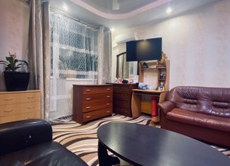 Продам 3-комнатную квартиру, 90 м2, Самара, Революционная улица, 126, метро Гагаринская