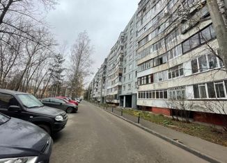 Продам комнату, 22 м2, Казань, улица Адоратского, 35, Ново-Савиновский район