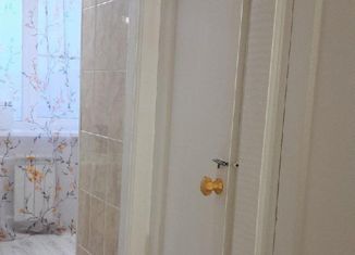 Четырехкомнатная квартира на продажу, 79 м2, Амурск, проспект Строителей, 52А