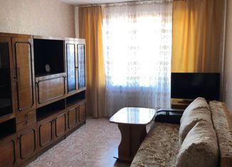 Сдам в аренду двухкомнатную квартиру, 42.2 м2, Владивосток, улица Корнилова, 14