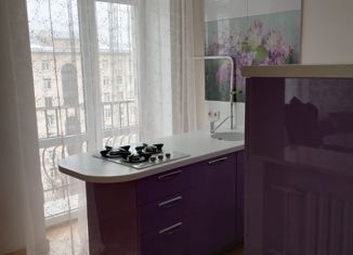 Продажа 2-комнатной квартиры, 63.5 м2, Москва, Университетский проспект, 5, Университетский проспект