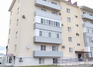 Продается трехкомнатная квартира, 81.1 м2, Темрюк, улица Анджиевского, 47Ак2