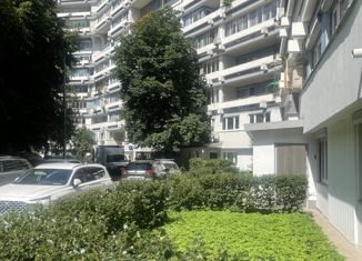 Продается однокомнатная квартира, 43 м2, Москва, микрорайон Северное Чертаново, 2к206, метро Чертановская