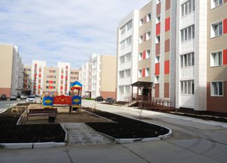 Продается 2-комнатная квартира, 60.5 м2, Мегион, улица Кузьмина, 35/1