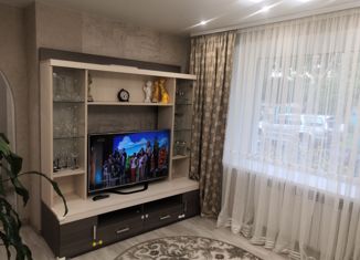 Продается двухкомнатная квартира, 37 м2, село Хороль, улица Чапаева, 20