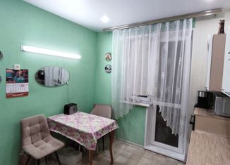 Продается 2-комнатная квартира, 56.6 м2, Мурманская область, улица Георгия Седова, 18