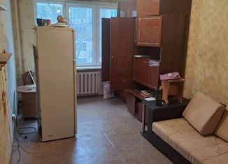 Продам комнату, 43.8 м2, Санкт-Петербург, проспект Славы, 11, метро Проспект Славы
