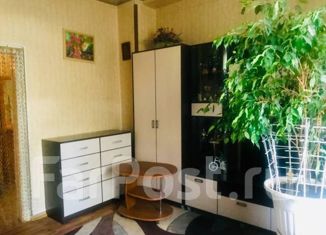 Продаю 2-ком. квартиру, 49 м2, Уссурийск, Русская улица, 3