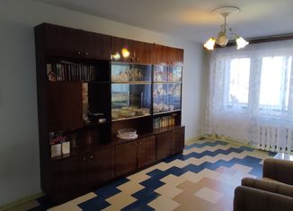 Продаю 3-ком. квартиру, 64 м2, Свободный, улица Чехова, 25