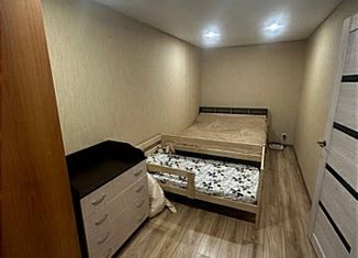 Продаю 2-комнатную квартиру, 44.1 м2, Новотроицк, улица Есенкова, 14