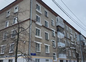 Продается трехкомнатная квартира, 72.6 м2, Москва, улица Костикова, 1, улица Костикова