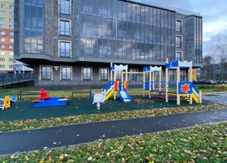 Продам 2-ком. квартиру, 43 м2, Архангельск, набережная Северной Двины, 117, Октябрьский округ