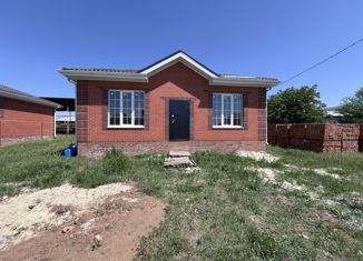 Продаю дом, 105 м2, село Чалтырь, улица Налбандяна