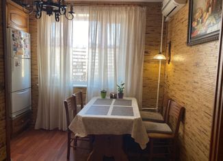 Продаю 3-ком. квартиру, 77 м2, Москва, Поречная улица, 3к2, метро Марьино
