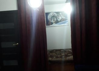 Продаю однокомнатную квартиру, 30 м2, Кировград, улица Мамина-Сибиряка, 7