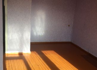 Продается однокомнатная квартира, 29.6 м2, Кыштым, улица Демина, 2