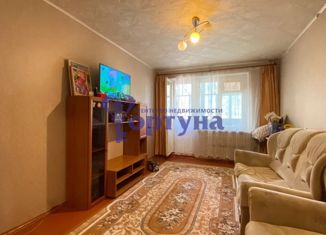 Продаю двухкомнатную квартиру, 50.3 м2, Саянск, Октябрьский микрорайон, 14А