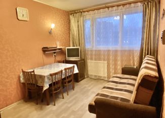 Комната на продажу, 60 м2, Санкт-Петербург, улица Турку, 10к1, метро Международная