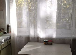 Продам трехкомнатную квартиру, 61.2 м2, посёлок городского типа Большая Елховка, улица В.П. Вакала, 10