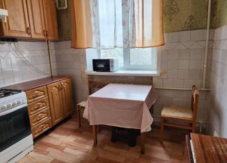 Продается 2-ком. квартира, 54 м2, Новочеркасск, Троицкая площадь