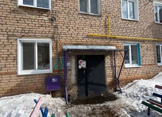 Продается трехкомнатная квартира, 58.3 м2, Сорочинск, 2-й микрорайон, 28